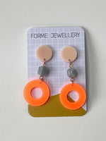 Load image into Gallery viewer, STATEMENT DANGLY EARRINGS

