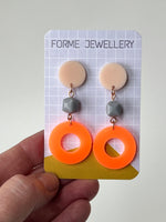 Load image into Gallery viewer, STATEMENT DANGLY EARRINGS
