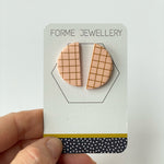 Load image into Gallery viewer, SUPER SECONDS - PEACH GRID STUD EARRINGS

