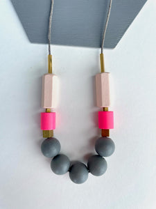 GEOMETRIC NECKLACE